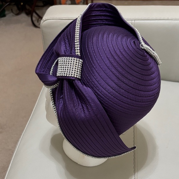 Chic Women's Purple Hat with Silver Detailing - Picture 2 of 4